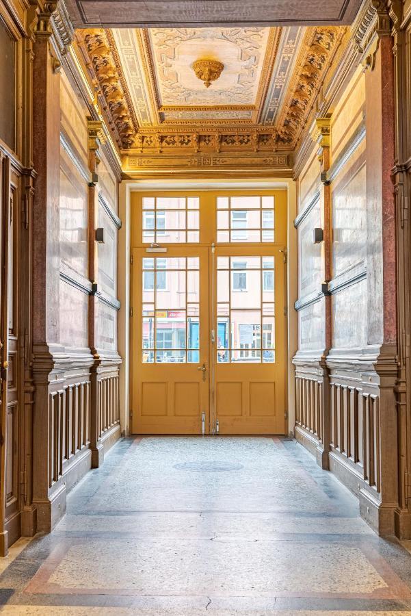 Appartamento Sky Loft In The Heart Of Berlino Esterno foto