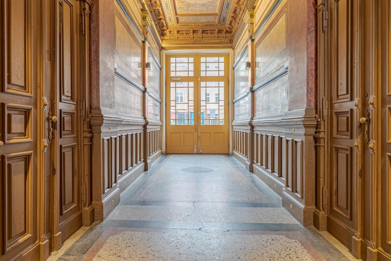 Appartamento Sky Loft In The Heart Of Berlino Esterno foto